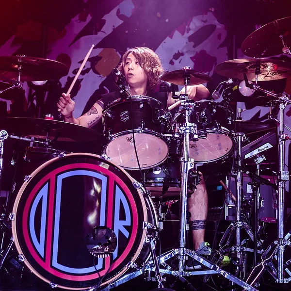 Foto Tomoya